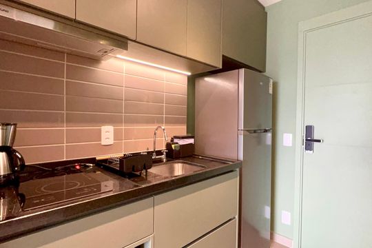 Cozinha de kitnet/studio à venda com 1 quarto, 26m² em Pompeia, São Paulo