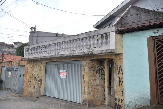 Fachada de casa à venda com 3 quartos, 280m² em Vila Sacadura Cabral, Santo André