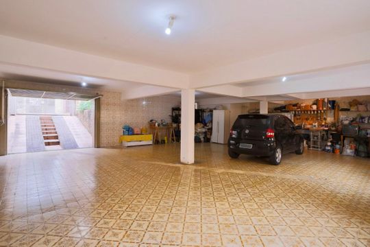 Garagem de casa à venda com 4 quartos, 450m² em Vila Oratorio, São Paulo