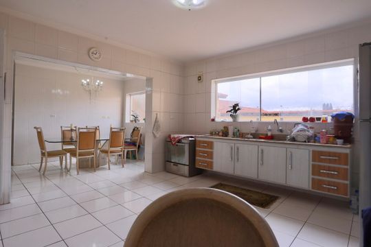 Cozinha de casa à venda com 4 quartos, 450m² em Vila Oratorio, São Paulo
