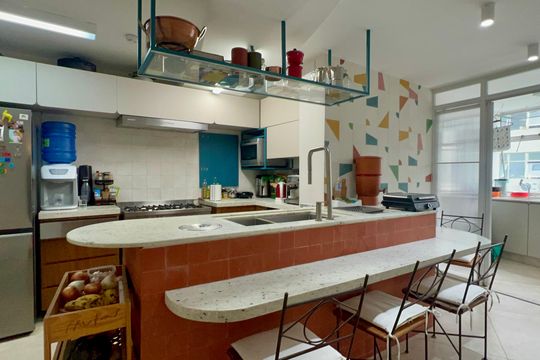 Cozinha de apartamento à venda com 3 quartos, 178m² em Jardim Paulistano, São Paulo