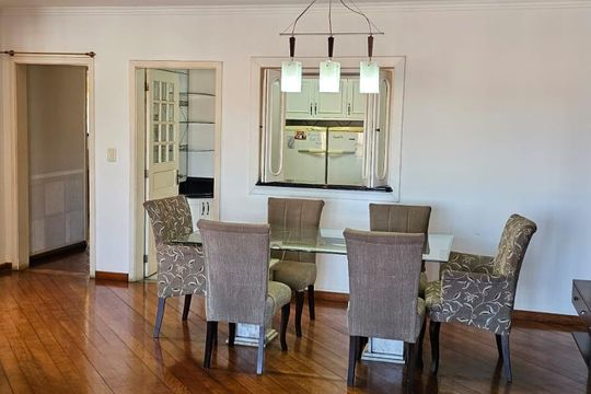 Sala de casa para alugar com 3 quartos, 310m² em São Luís, Canoas
