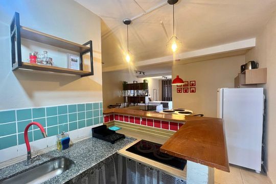 Sala e Cozinha de kitnet/studio para alugar com 2 quartos, 50m² em Jardim do Trevo, Campinas