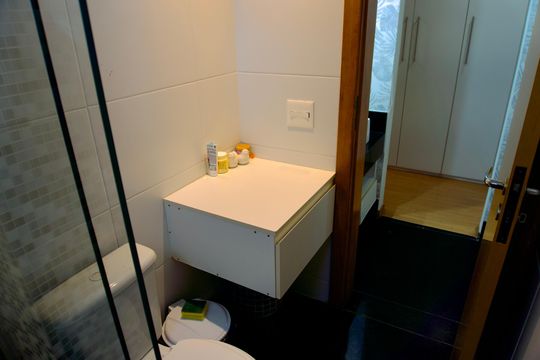Banheiro de apartamento à venda com 4 quartos, 127m² em Buritis, Belo Horizonte