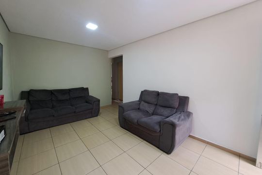 Sala de casa à venda com 2 quartos, 144m² em Santo Antônio, Osasco