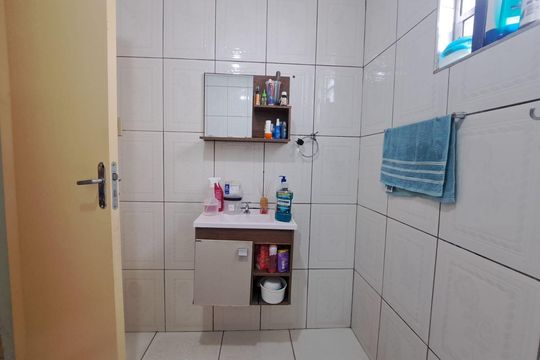 Banheiro de casa à venda com 2 quartos, 144m² em Santo Antônio, Osasco