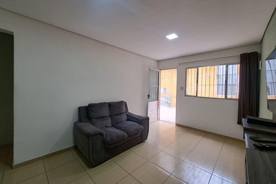 Sala de casa à venda com 2 quartos, 144m² em Santo Antônio, Osasco