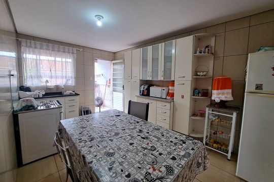 Cozinha de casa à venda com 2 quartos, 144m² em Santo Antônio, Osasco