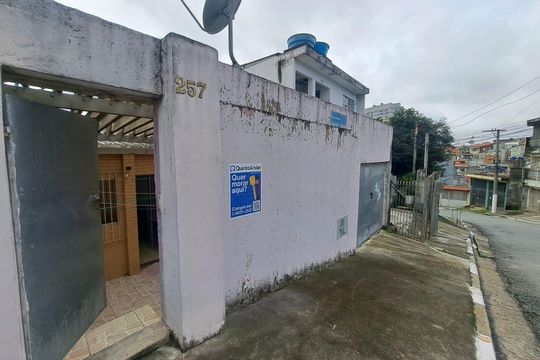Fachada com PLACA de casa à venda com 2 quartos, 144m² em Santo Antônio, Osasco