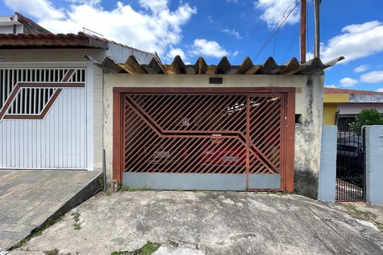 Fachada de casa para alugar com 2 quartos, 250m² em Cidade Nova São Miguel, São Paulo