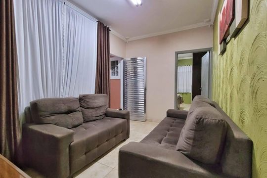 Casa à venda com 2 quartos, 200m² em Vila Pires, Santo André