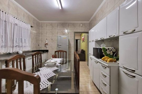 Cozinha de casa à venda com 2 quartos, 200m² em Vila Pires, Santo André