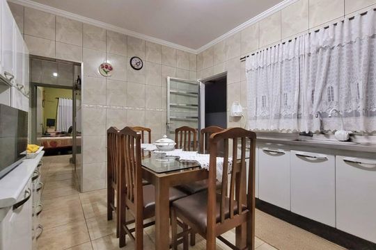 Cozinha de casa à venda com 2 quartos, 200m² em Vila Pires, Santo André