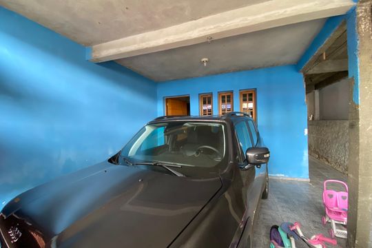 Garagem de casa à venda com 3 quartos, 252m² em Jardim Mirante, São Paulo