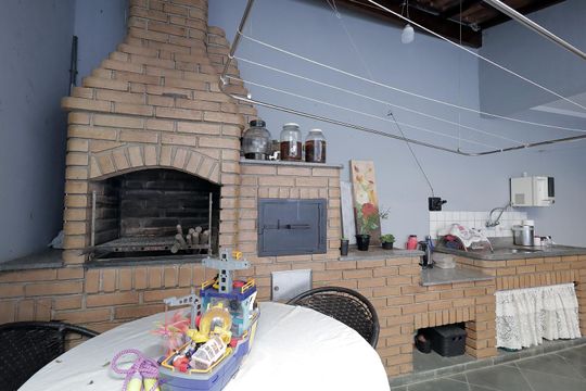 Churrasqueira e Quintal de casa à venda com 3 quartos, 270m² em Parque Sao Vicente, Santo André
