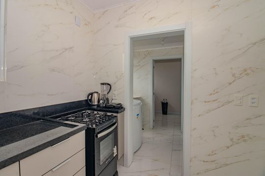 Cozinha de apartamento à venda com 3 quartos, 93m² em Santana, Porto Alegre