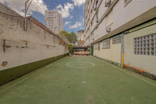 Quadra Esportiva de apartamento à venda com 3 quartos, 93m² em Santana, Porto Alegre