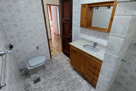 Banheiro de apartamento para alugar com 4 quartos, 110m² em Tijuca, Rio de Janeiro