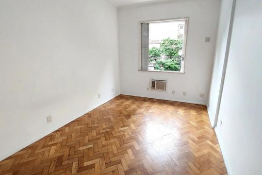 Quarto de apartamento para alugar com 4 quartos, 110m² em Tijuca, Rio de Janeiro
