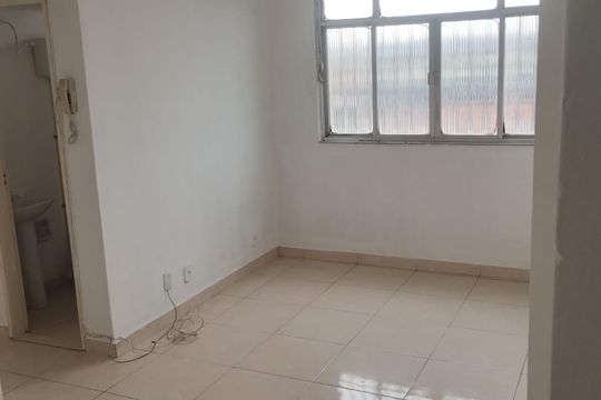 Sala de apartamento para alugar com 2 quartos, 38m² em Campo Grande, Rio de Janeiro