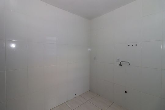 Cozinha de apartamento à venda com 2 quartos, 55m² em São Sebastião, Porto Alegre