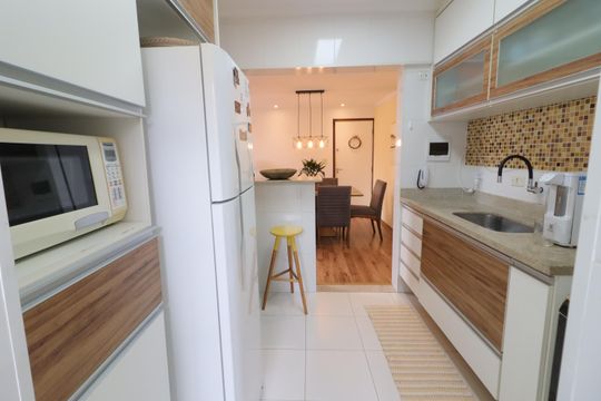 Cozinha e Área de Serviço de apartamento à venda com 2 quartos, 78m² em Jaguaribe, Osasco