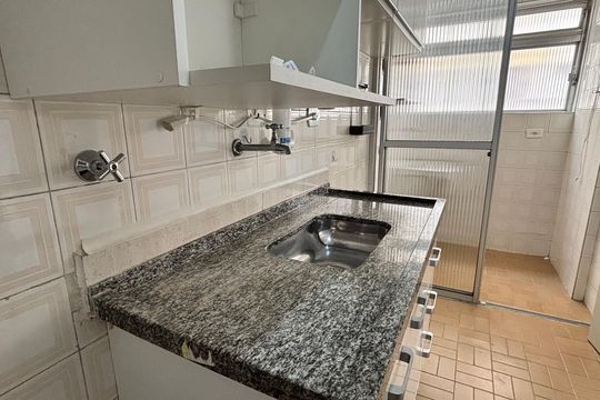 Cozinha de apartamento à venda com 1 quarto, 40m² em Vila Monte Alegre, São Paulo