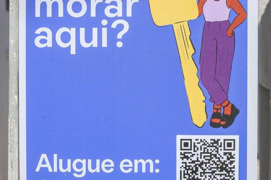 Fachada de casa para alugar com 1 quarto, 35m² em Lapa, São Paulo