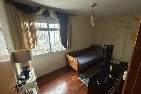 Casa à venda com 4 quartos, 200m² em Parque Jabaquara, São Paulo