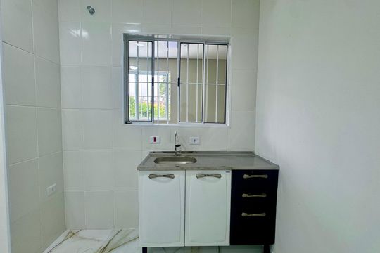 Cozinha de kitnet/studio para alugar com 1 quarto, 18m² em Jardim Rosa de Franca, Guarulhos