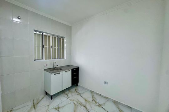 Cozinha de kitnet/studio para alugar com 1 quarto, 18m² em Jardim Rosa de Franca, Guarulhos