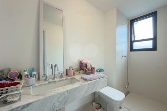 Apartamento à venda com 3 quartos, 142m² em Pinheiros, São Paulo