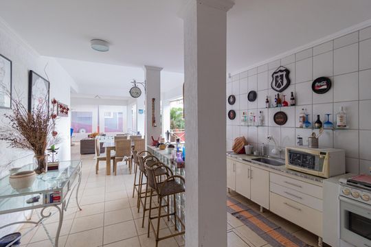 Quintal de casa de condomínio para alugar com 3 quartos, 617m² em Golf Gardens, Carapicuíba