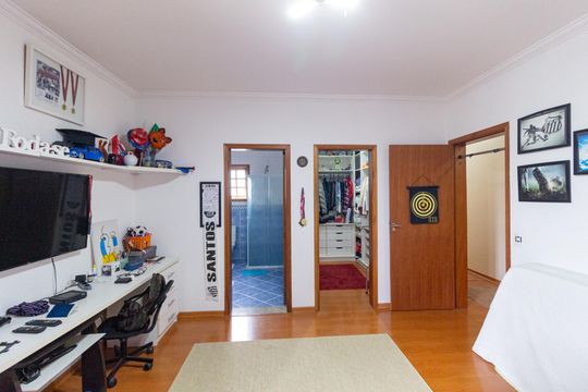Suíte 3 de casa de condomínio para alugar com 3 quartos, 617m² em Golf Gardens, Carapicuíba