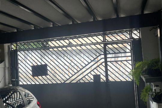 Casa à venda com 3 quartos, 198m² em Vila Nova Alba, São Paulo