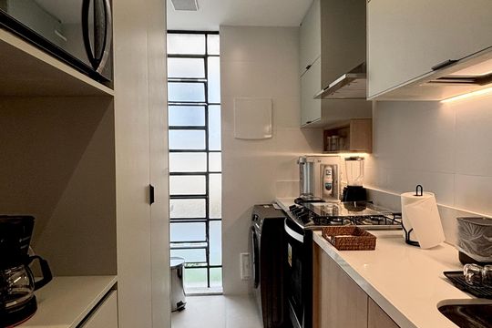 Cozinha de apartamento à venda com 1 quarto, 62m² em Jardim Botânico, Rio de Janeiro
