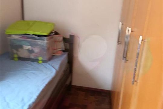 Casa à venda com 3 quartos, 200m² em Parque Peruche, São Paulo