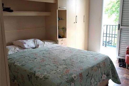 Casa à venda com 3 quartos, 200m² em Parque Peruche, São Paulo
