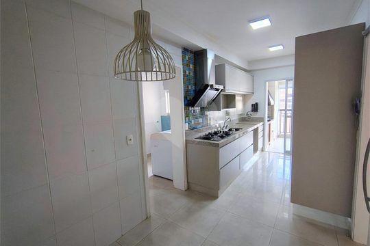 Apartamento à venda com 3 quartos, 166m² em Anhangabaú, Jundiaí