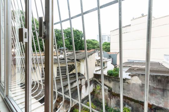 Vista de apartamento à venda com 2 quartos, 100m² em Rio Comprido, Rio de Janeiro