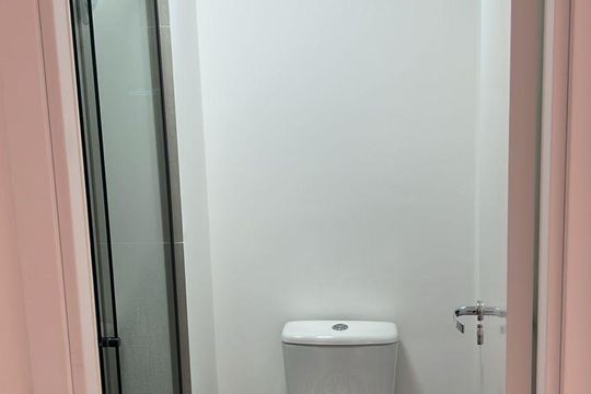 Banheiro de apartamento à venda com 1 quarto, 30m² em Centro Histórico de São Paulo, São Paulo
