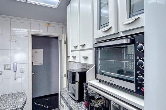 Cozinha de apartamento à venda com 3 quartos, 118m² em Vila Carrão, São Paulo