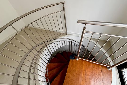 Cobertura - sala 1 - escada de acesso de apartamento à venda com 3 quartos, 174m² em Copacabana, Rio de Janeiro