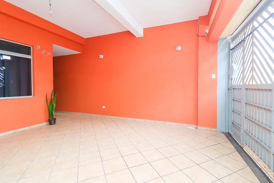 Garagem de casa à venda com 2 quartos, 150m² em Itaquera, São Paulo