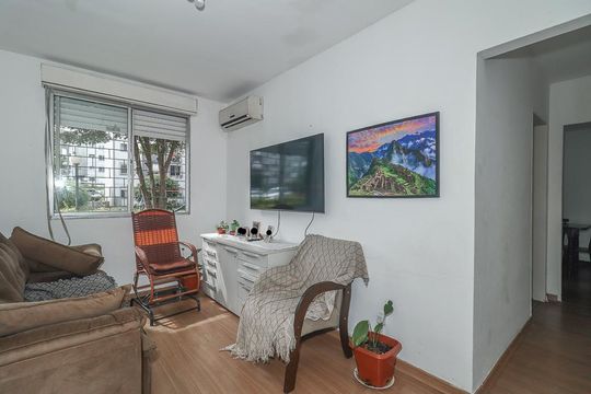 Sala de apartamento à venda com 2 quartos, 48m² em Jardim Itu, Porto Alegre