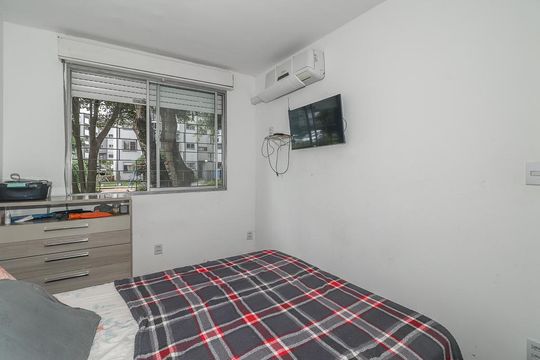 Quarto de apartamento à venda com 2 quartos, 48m² em Jardim Itu, Porto Alegre