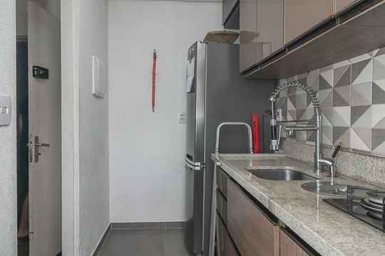 Cozinha de apartamento à venda com 2 quartos, 48m² em Jardim Itu, Porto Alegre