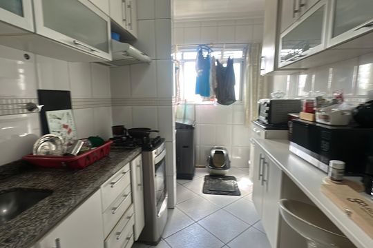 Cozinha de apartamento à venda com 2 quartos, 61m² em Vila Pindorama, Barueri