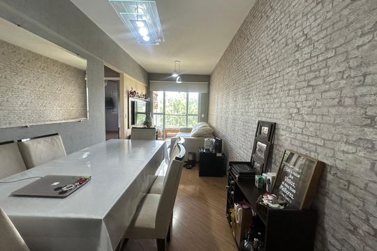 Sala de apartamento à venda com 2 quartos, 61m² em Vila Pindorama, Barueri