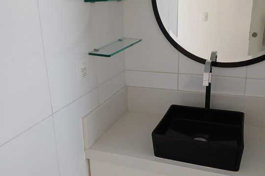 Banheiro de apartamento para alugar com 3 quartos, 73m² em Jardim da Gloria, São Paulo